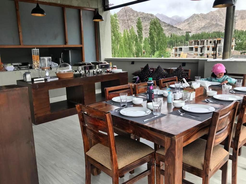 מלון לה Maple House Ladakh מראה חיצוני תמונה