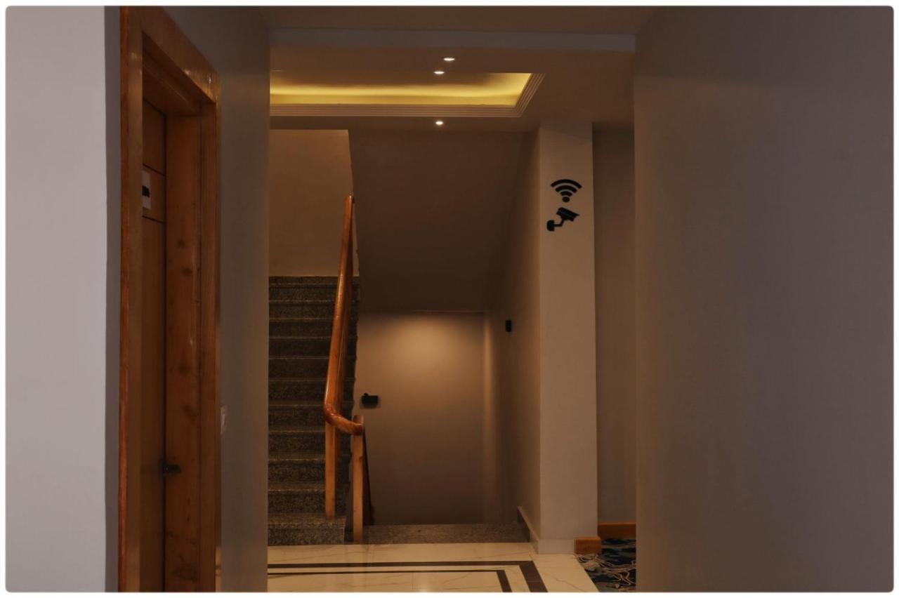 מלון לה Maple House Ladakh מראה חיצוני תמונה